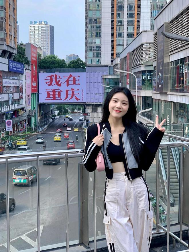 卡景点重庆旅游景区四日游精选行程及费用AG凯发K8国际去重庆旅游四日游必打