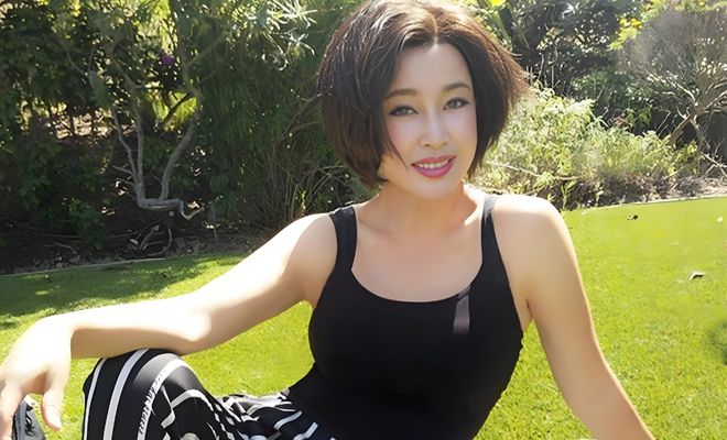却无儿无女前夫曾透露过没有孩子的原因凯发k8登录74岁刘晓庆资产100亿