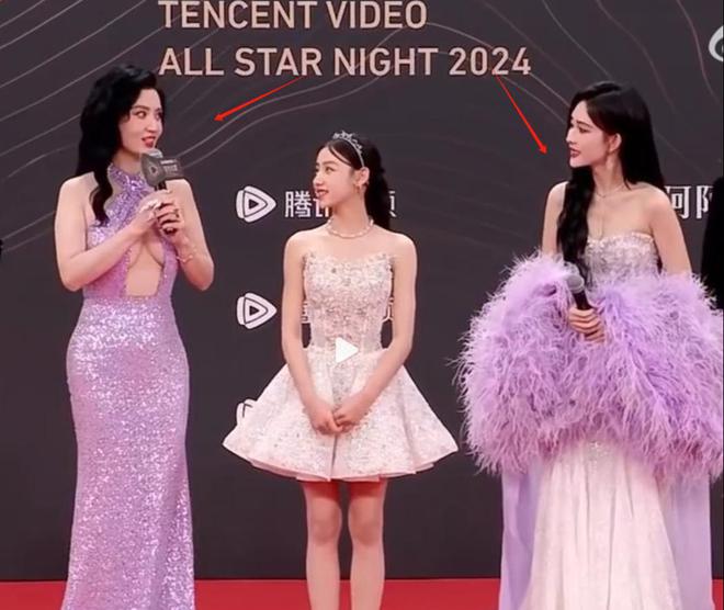礼服唐嫣高定黑裙却被压轴的赵丽颖抢镜凯发k8登录vip澳门这天：张萌开胸(图25)