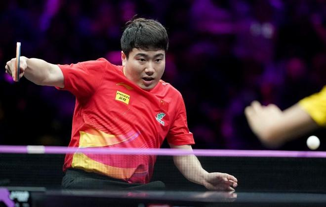 梁靖崑3-1黄镇廷世界杯旗开得胜！凯发k8国际对攻大战完胜港队一哥！(图4)